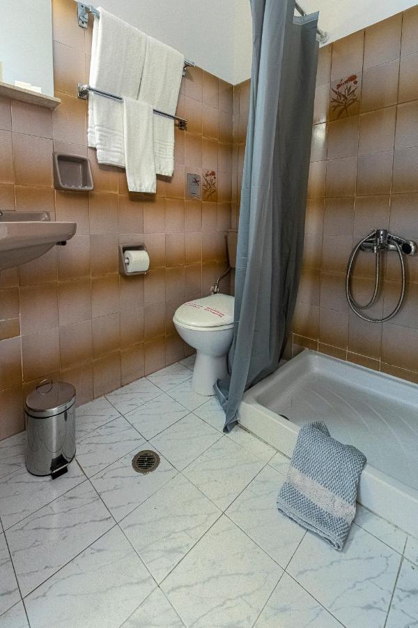 Roy Hotel Ateny Zewnętrze zdjęcie